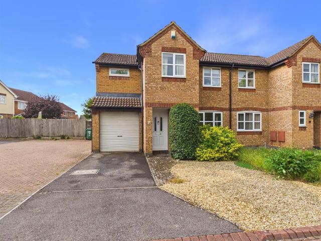 House for sale in Gloucester, Gloucestershire