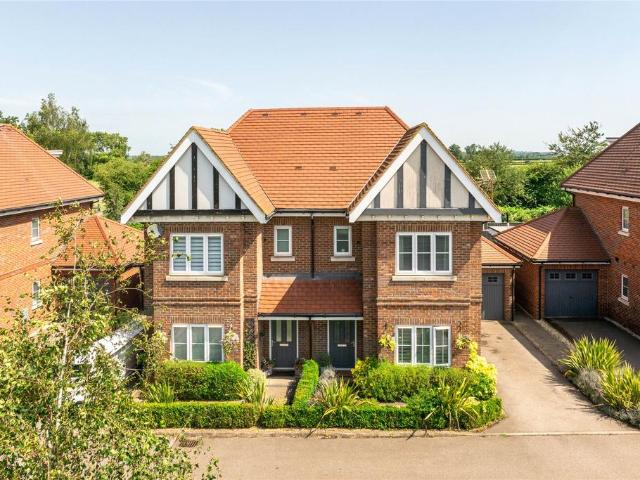 House for sale in Weston Turville, Buckinghamshire