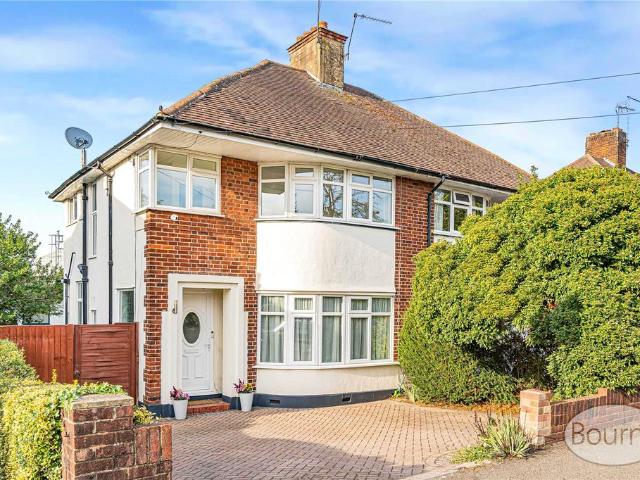 House for sale in Horsell, Woking
