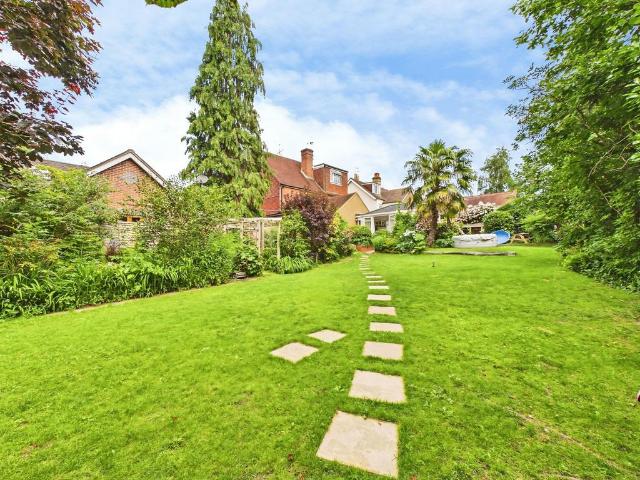 House for sale in Horsham, West Sussex