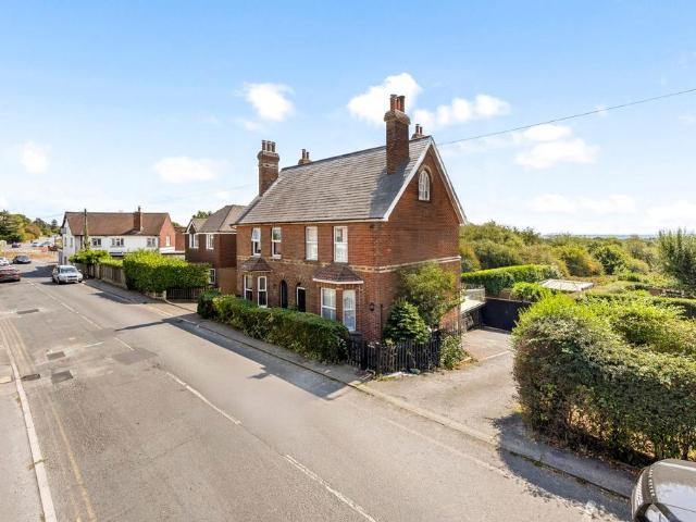 House for sale in Cross in Hand, Cross In Hand