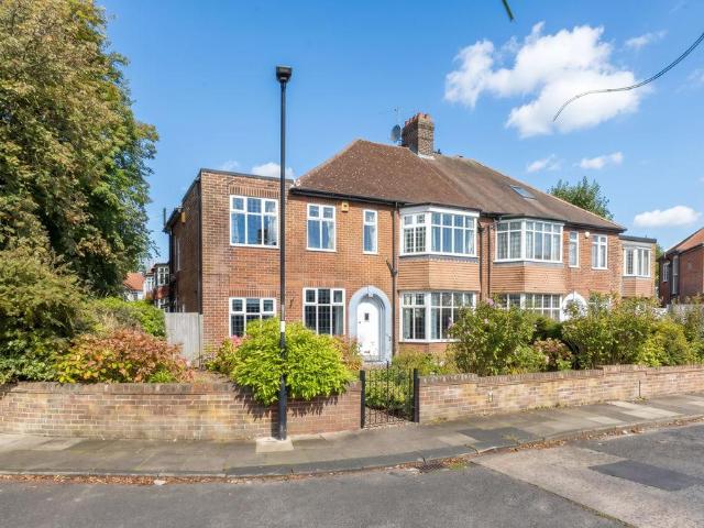 House for sale in Gosforth, Newcastle upon Tyne