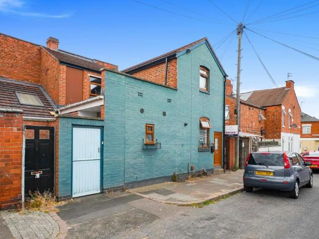 House for sale in Old Wharf, City Of Leicester