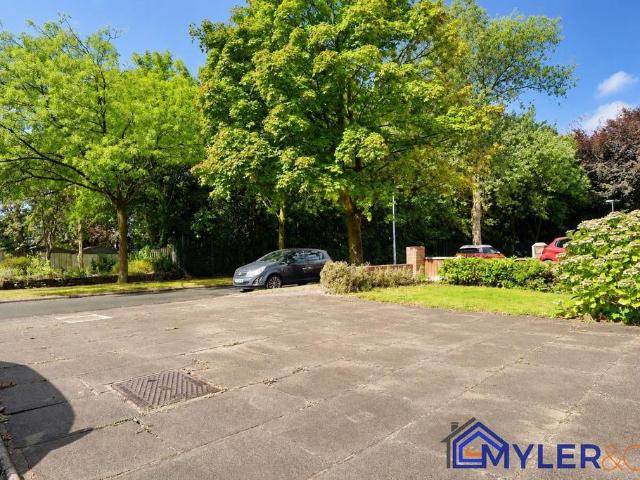 House for sale in Farnworth, Widnes