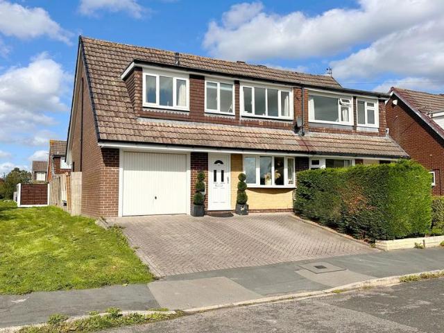House for sale in Bird Estate, Poynton