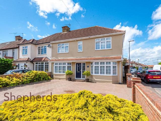 House for sale in Broxbourne, Hertfordshire