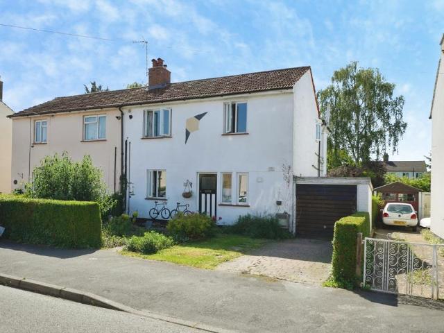 House for sale in Pachesham Park, Surrey