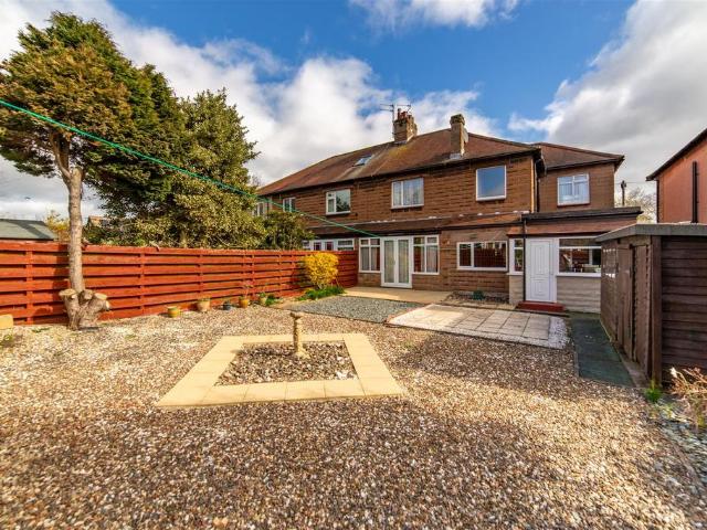 House for sale in Alnwick, Northumberland