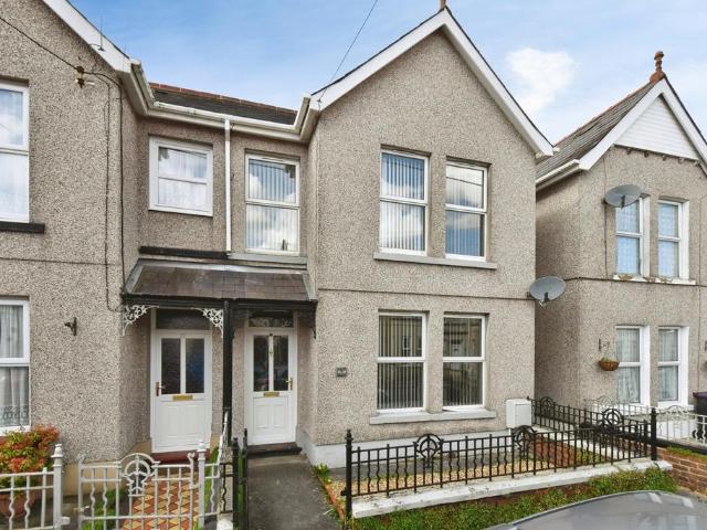House for sale in Tir-y-dail, Ammanford