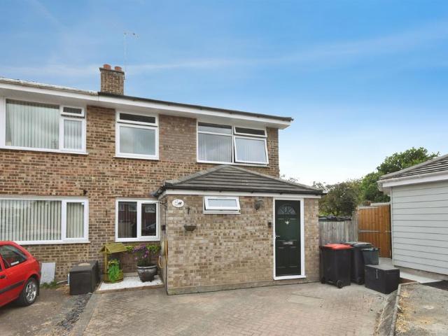 House for sale in Chipping Hill, Essex