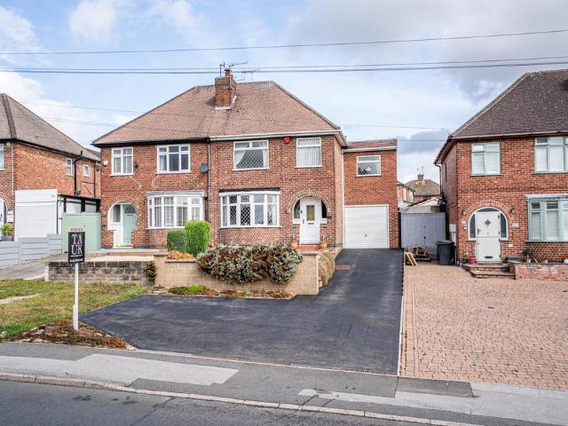 House for sale in Attenborough, East Midlands
