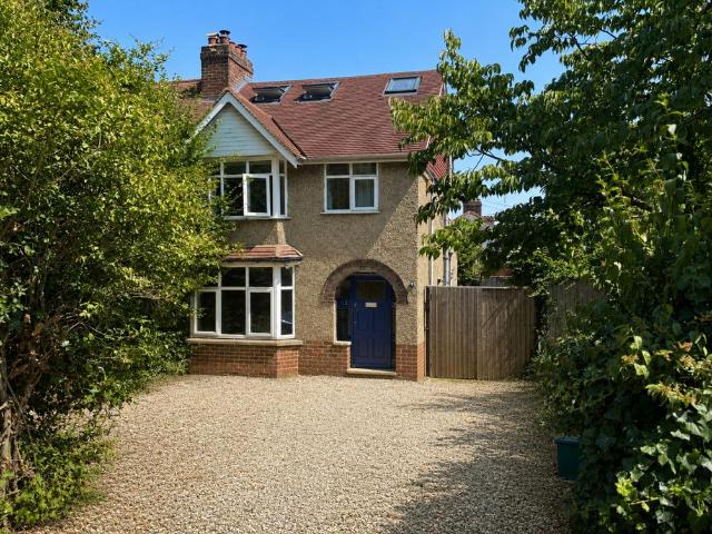 House for sale in The Slade, Oxfordshire