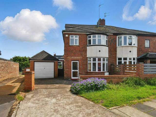 House for sale in Holgate, York