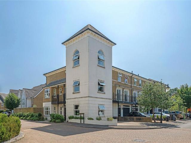 House for sale in Park Langley, Greater London