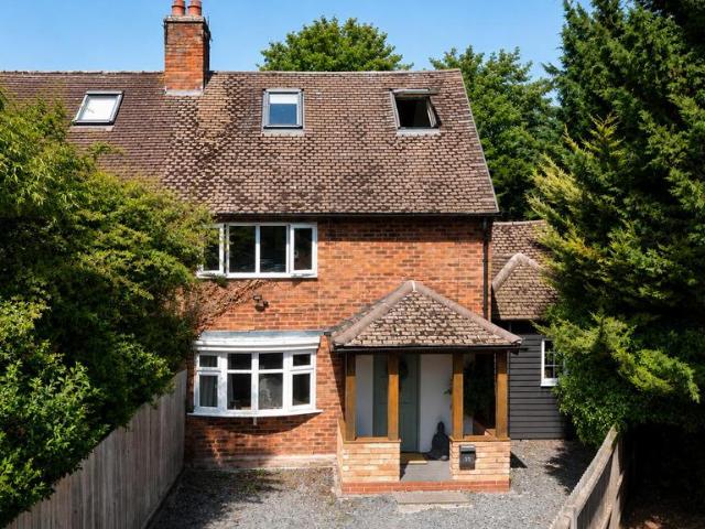 House for sale in Tiddington, Alderminster