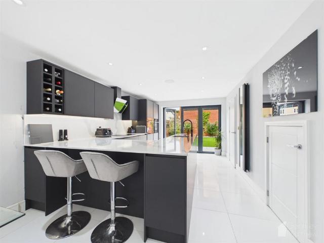 House for sale in Great Ashby, King's Walden