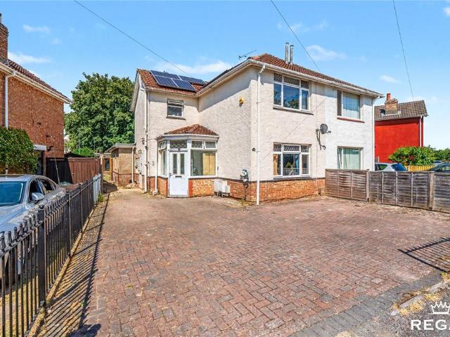 House for sale in Eastleigh, Helford
