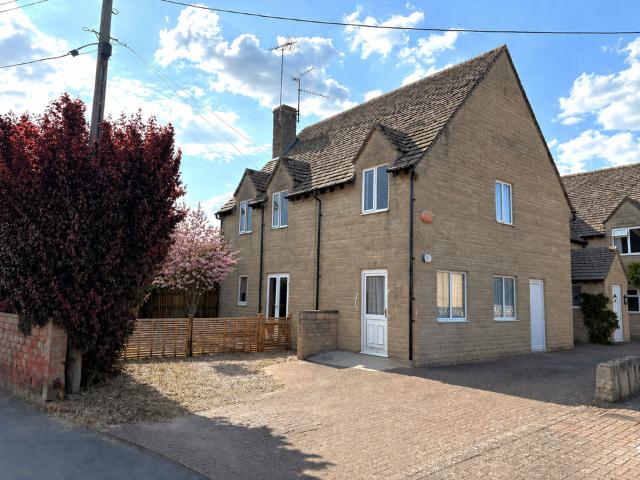 House for sale in Ashton Keynes, Wiltshire