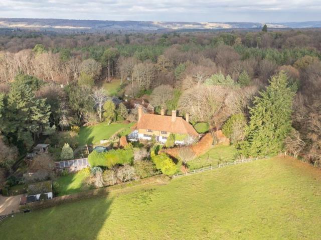 House for sale in Pachesham Park, Surrey