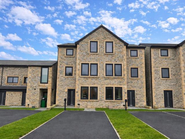 House for sale in Cullingworth, West Yorkshire