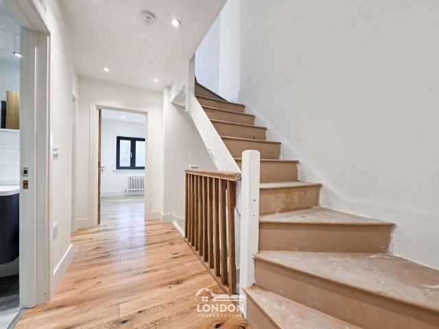 House for sale in St Paul's Cray, Isle Of Man