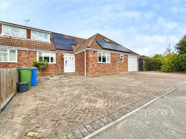 House for sale in Little Sandhurst