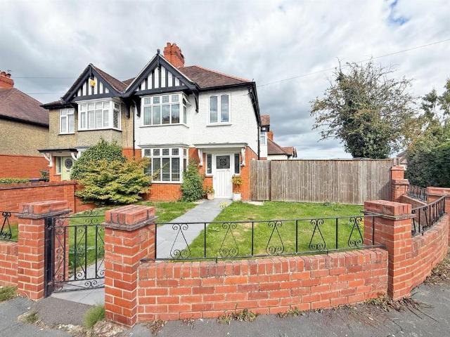 House for sale in Porthill, Frankwell