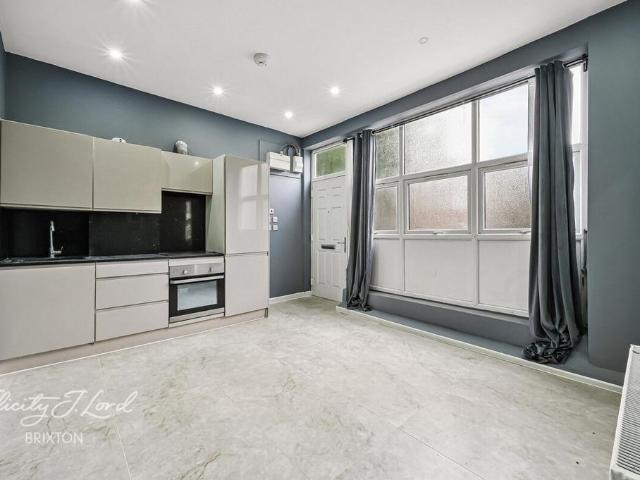 House for sale in London Borough of Lambeth, Greater London