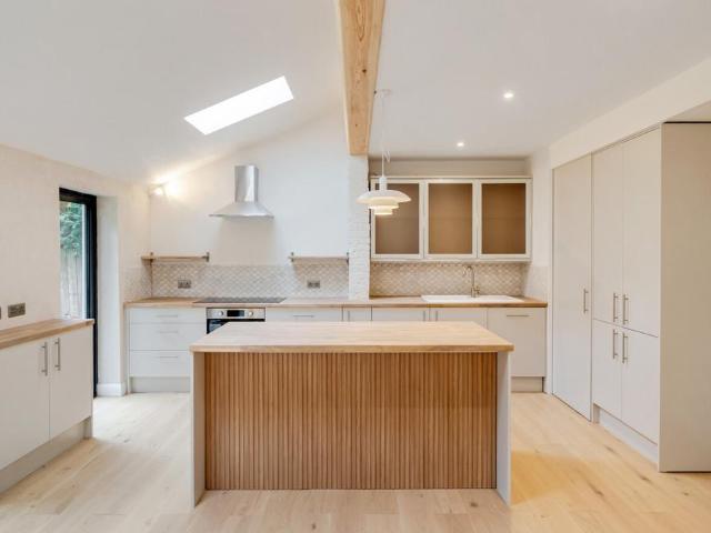 House for sale in London Borough of Lewisham, Greater London