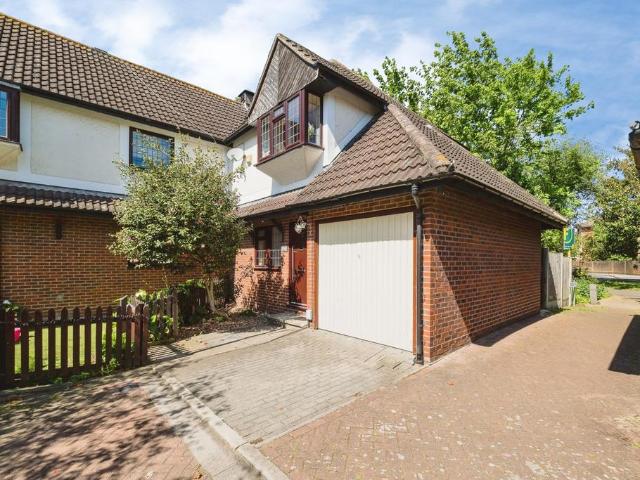 House for sale in Beckton, Greater London