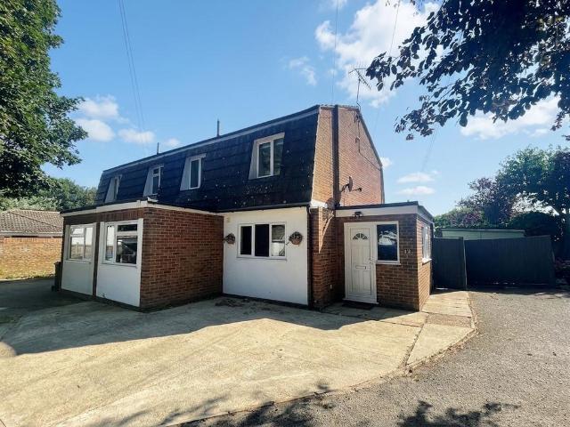 House for sale in Peacehaven, Iford