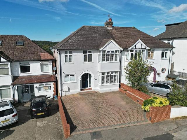House for sale in Pouchen End, Hertfordshire