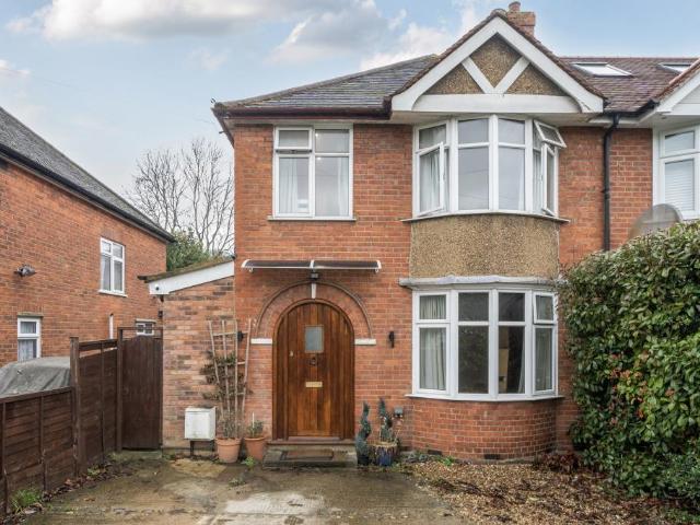 House for sale in Totteridge, Tylers Green