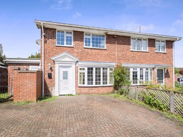 House for sale in Farnborough, Hampshire