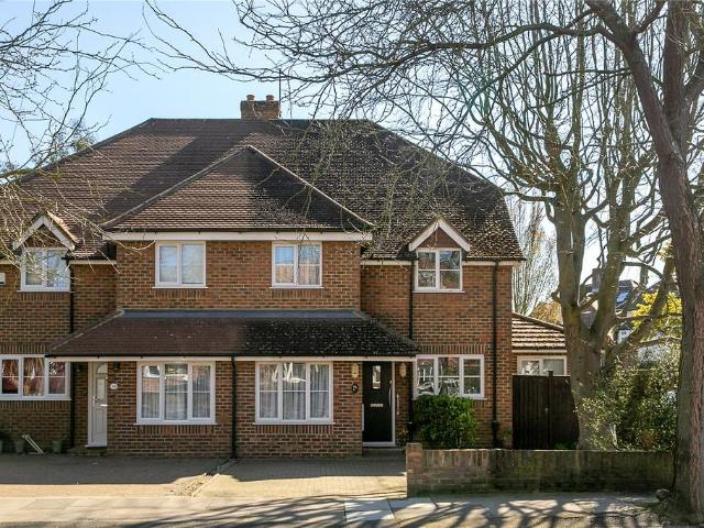 House for sale in Hampton, Greater London