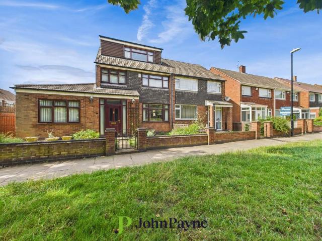 House for sale in Tollbar End, West Midlands
