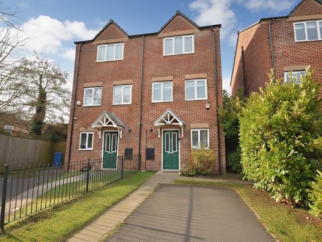 House for sale in Georgia, Greater Manchester