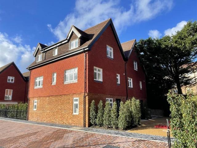House for sale in Red Hill, Surrey