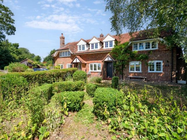 House for sale in Berrick Salome, Oxfordshire