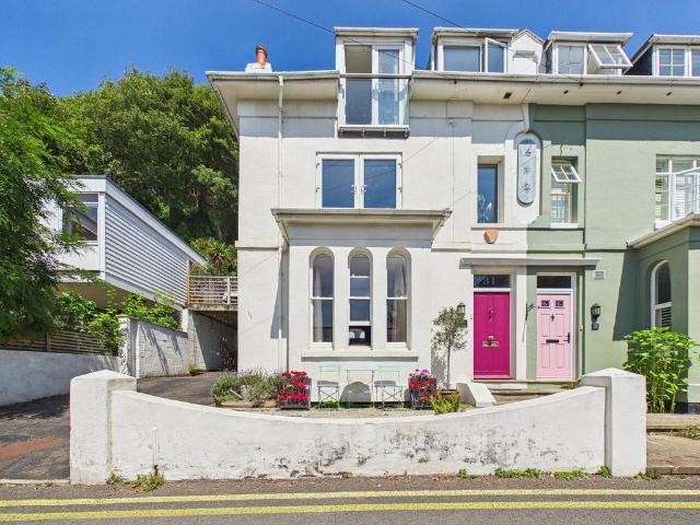 House for sale in Golden Valley, Folkestone