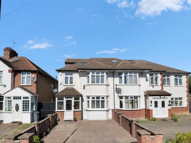 House for sale in London Borough of Hounslow, Heston