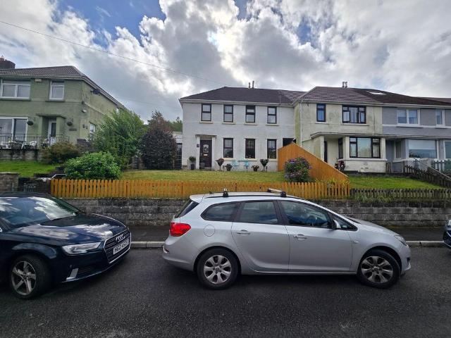 House for sale in Llangeinor, Wales