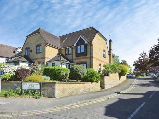 House for sale in Roydon, Epping