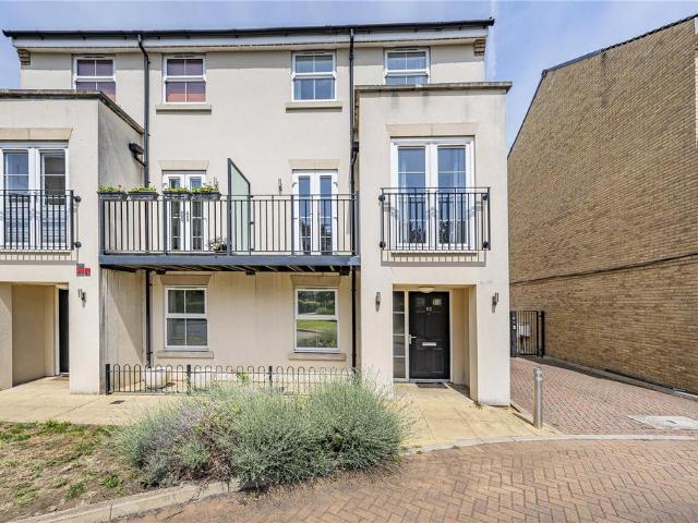 House for sale in West Drayton, Greater London