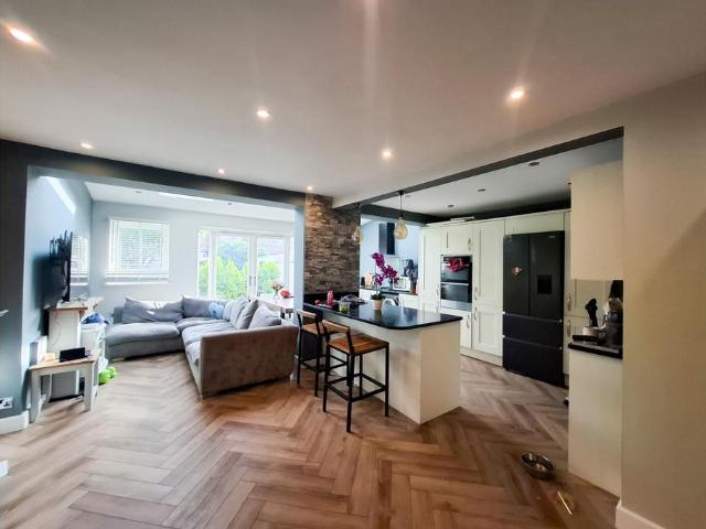 House for sale in Whitkirk, Colton