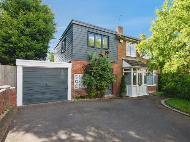 House for sale in Stourbridge, West Midlands