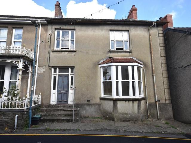 House for sale in Llandysul, Wales