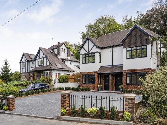 House for sale in London Borough of Croydon, Greater London