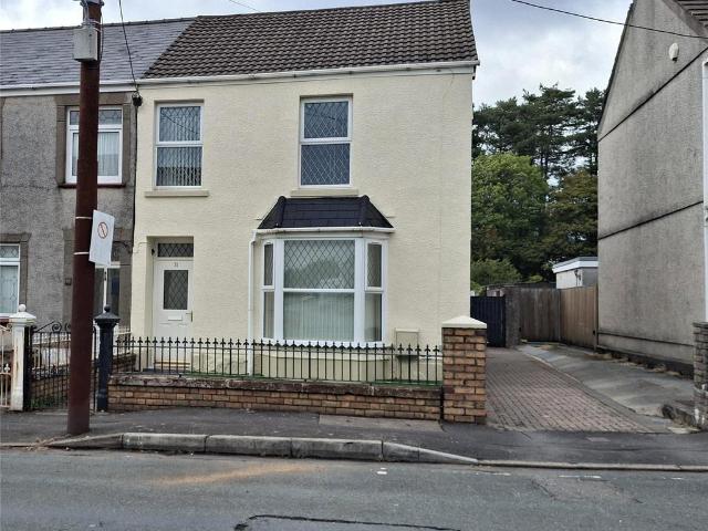 House for sale in Pontarddulais, Wales