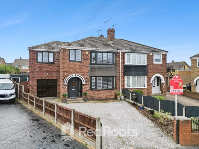 House for sale in Hatfield, South Yorkshire